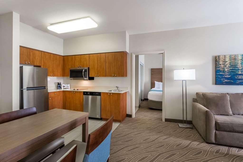 Hawthorn Extended Stay By Wyndham North Naples חדר תמונה
