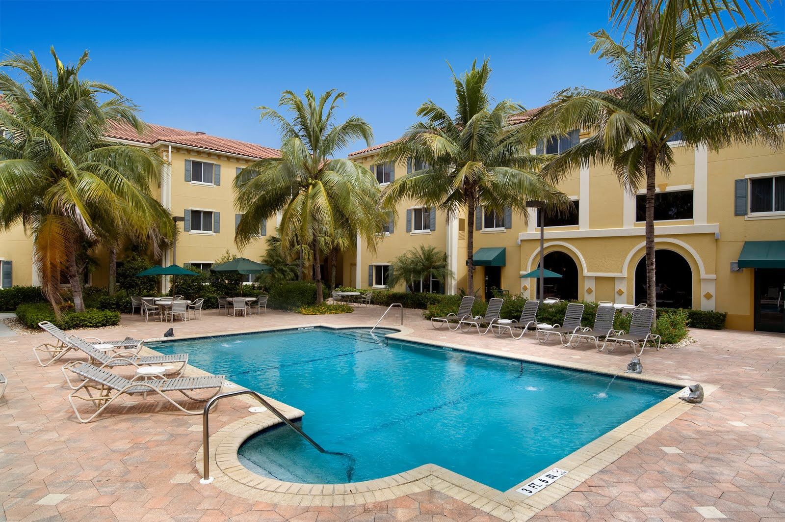 Hawthorn Extended Stay By Wyndham North Naples מראה חיצוני תמונה